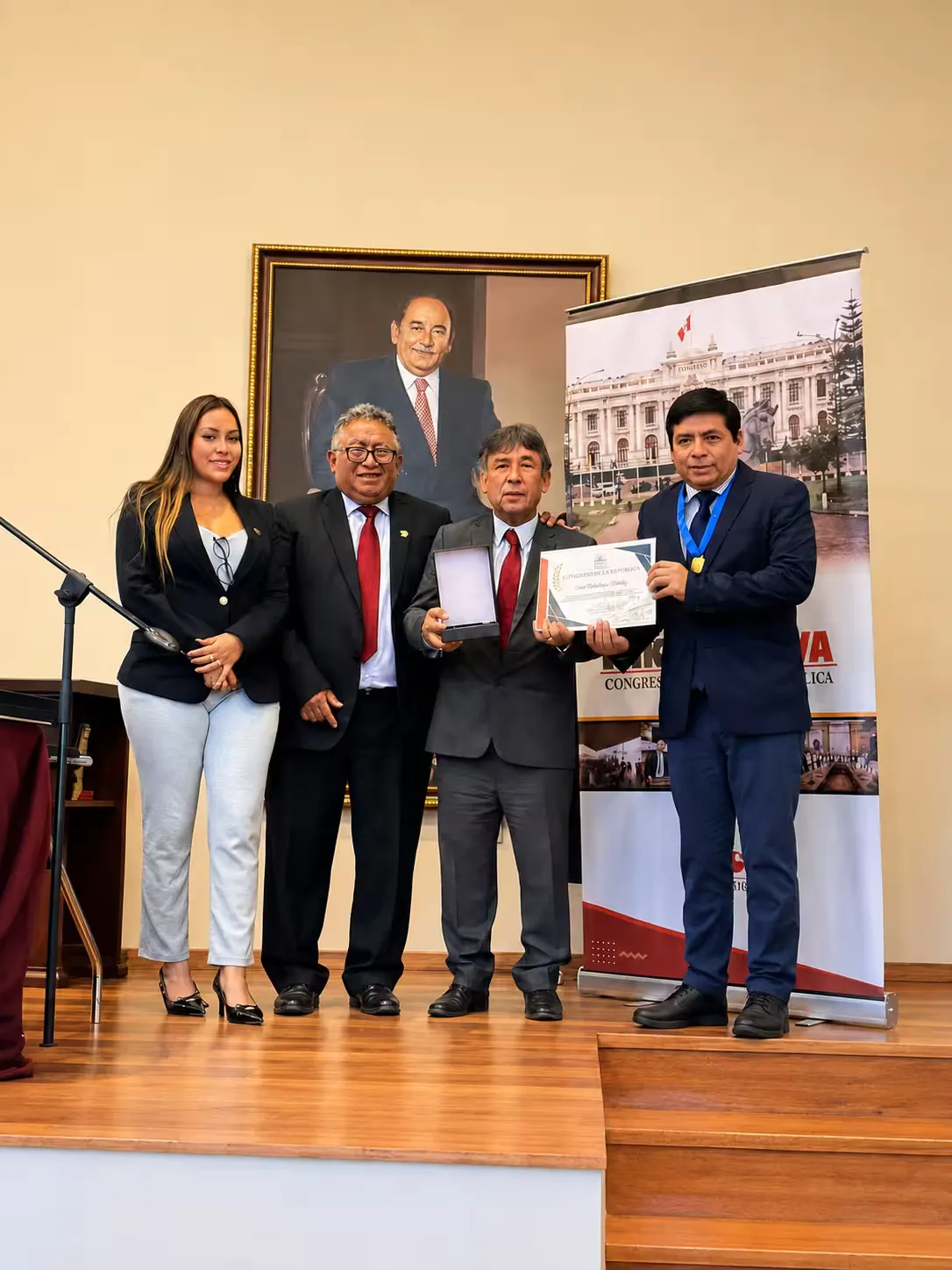 RECONOCIMIENTO DEL CONGRESO DE LA REPUBLICA DEL PERU, POR DESTACADA TARYECTORIA EMPRESARIAL 2025
